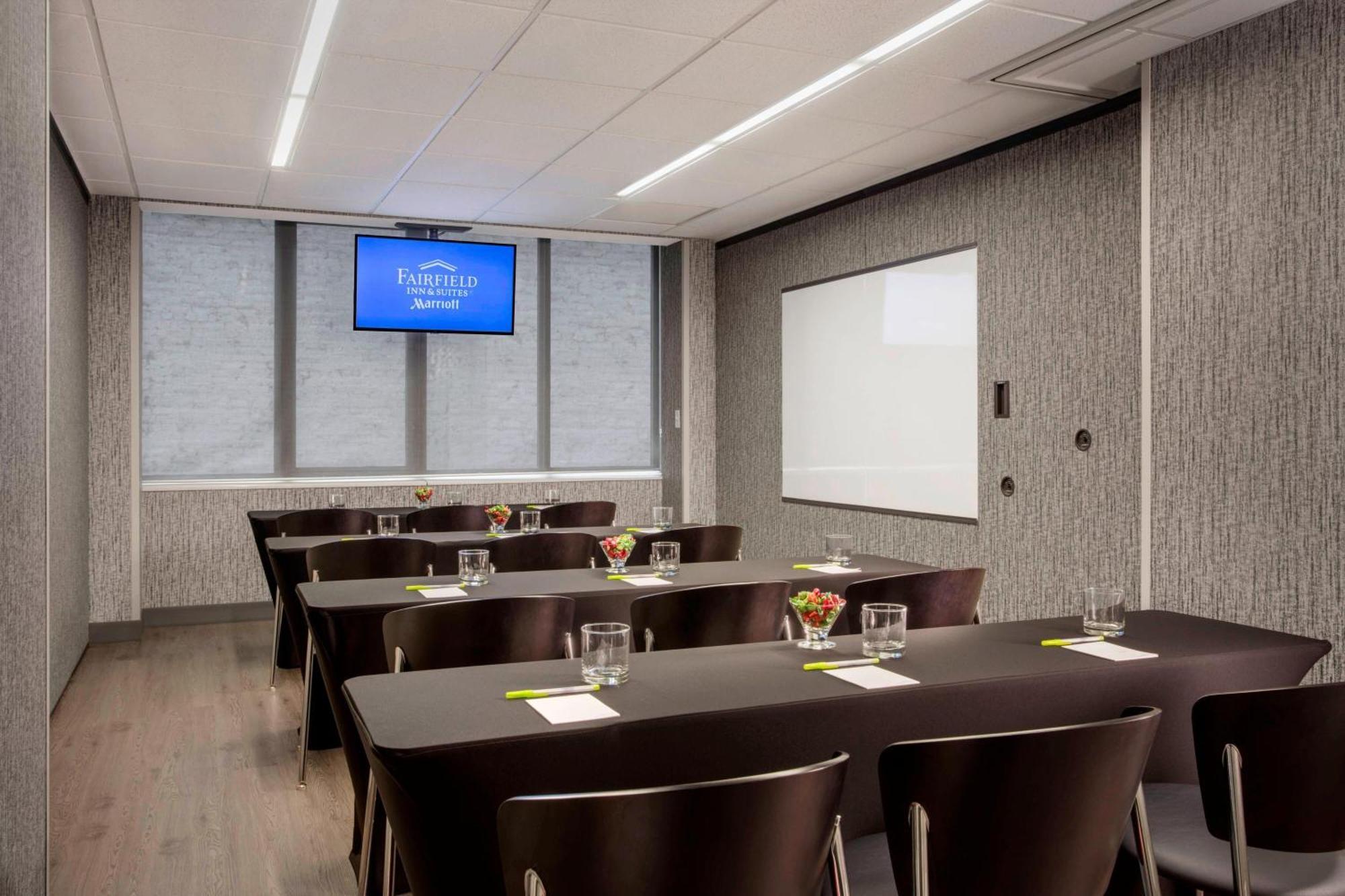 Fairfield Inn And Suites Chicago Downtown/ Magnificent Mile Exteriör bild