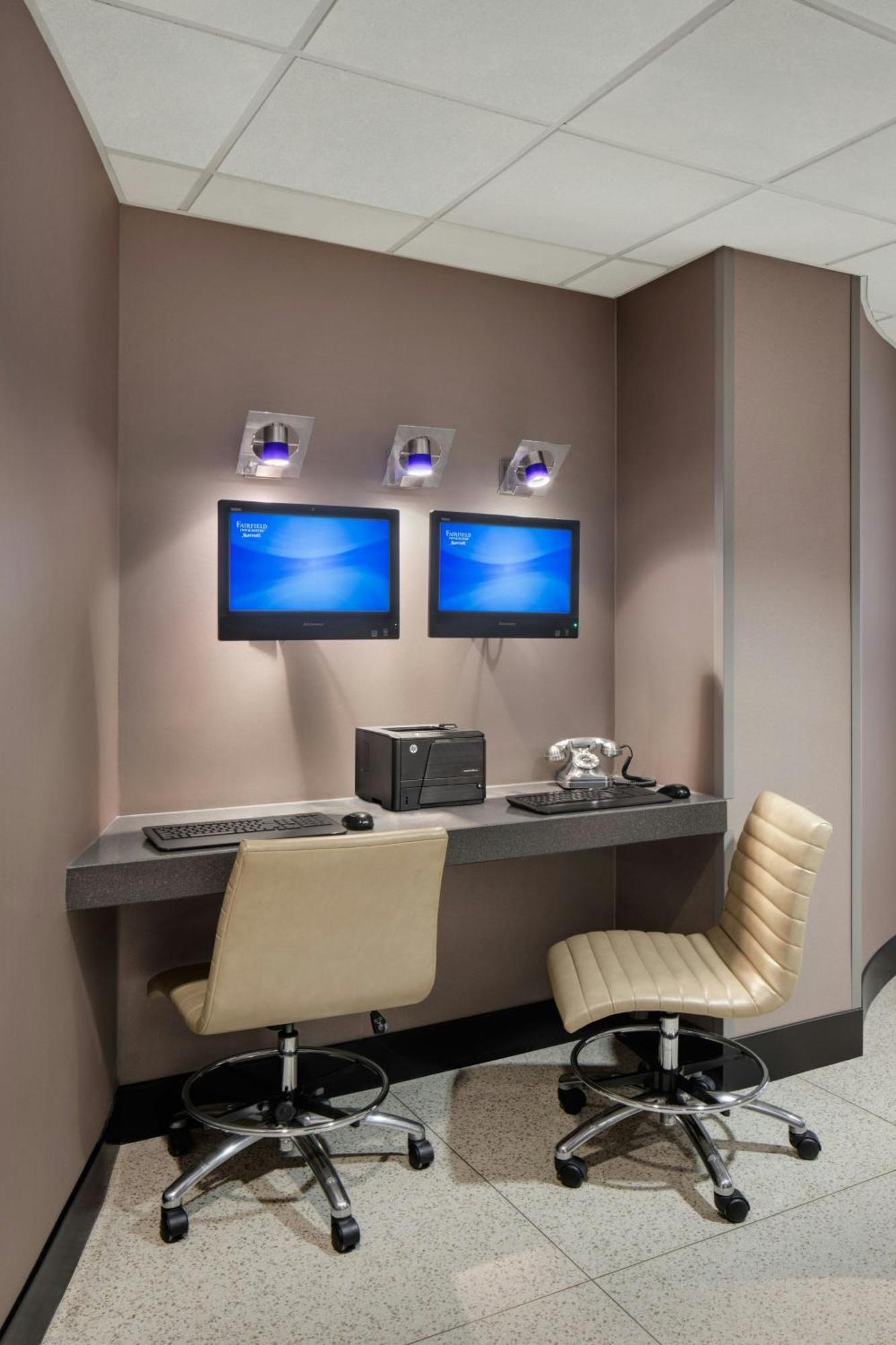 Fairfield Inn And Suites Chicago Downtown/ Magnificent Mile Exteriör bild